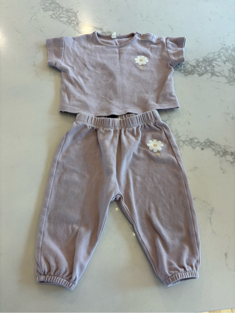 Quincy Mae Lavender Two-Piece Daisy Matching Set